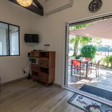 Elite بيت للعطل Lacquy